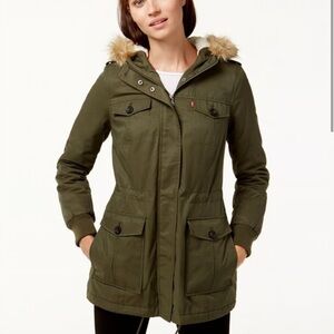 Levi’s Women's Army Green Parka Jacket with Faux Fur Trim Small